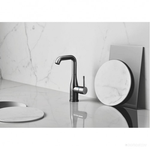 Смеситель Grohe Essence New 32628A01 для раковины