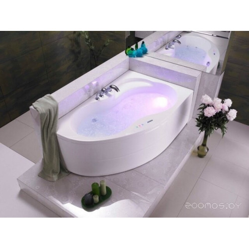 Ванна PoolSpa Mistral 150x105 R